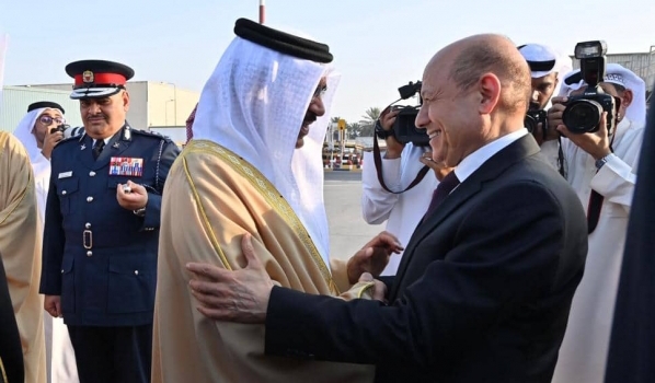 الرئيس ”رشاد العليمي“ يصل البحرين في ثاني محطات جولته الخارجية لحشد الدعم الاقتصادي لليمن