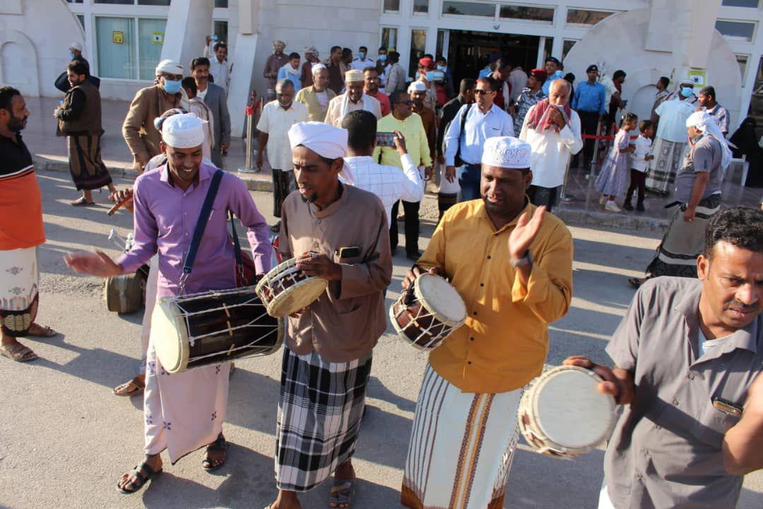 احتفالية خطابية وفنية بسيئون احتفاءً بأعياد الثورة اليمنية المجيدة
