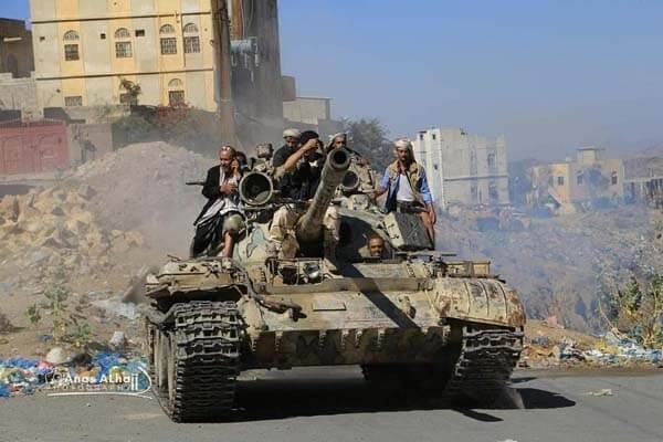 الجيش اليمني يعلن كسر هجمات لمليشيات الحوثي في عدة جبهات بتعز